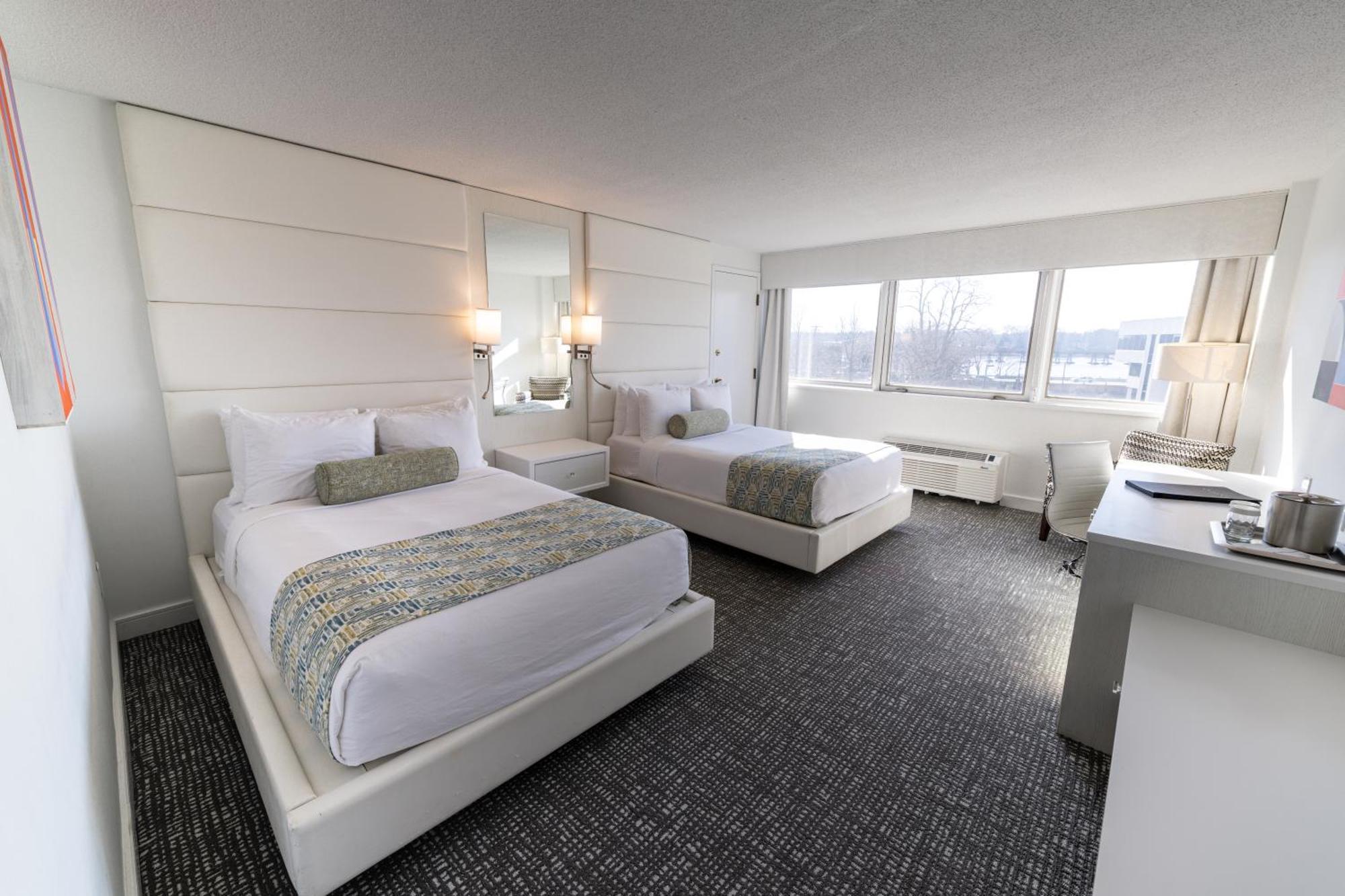 Oyster Point Hotel Red Bank Bagian luar foto