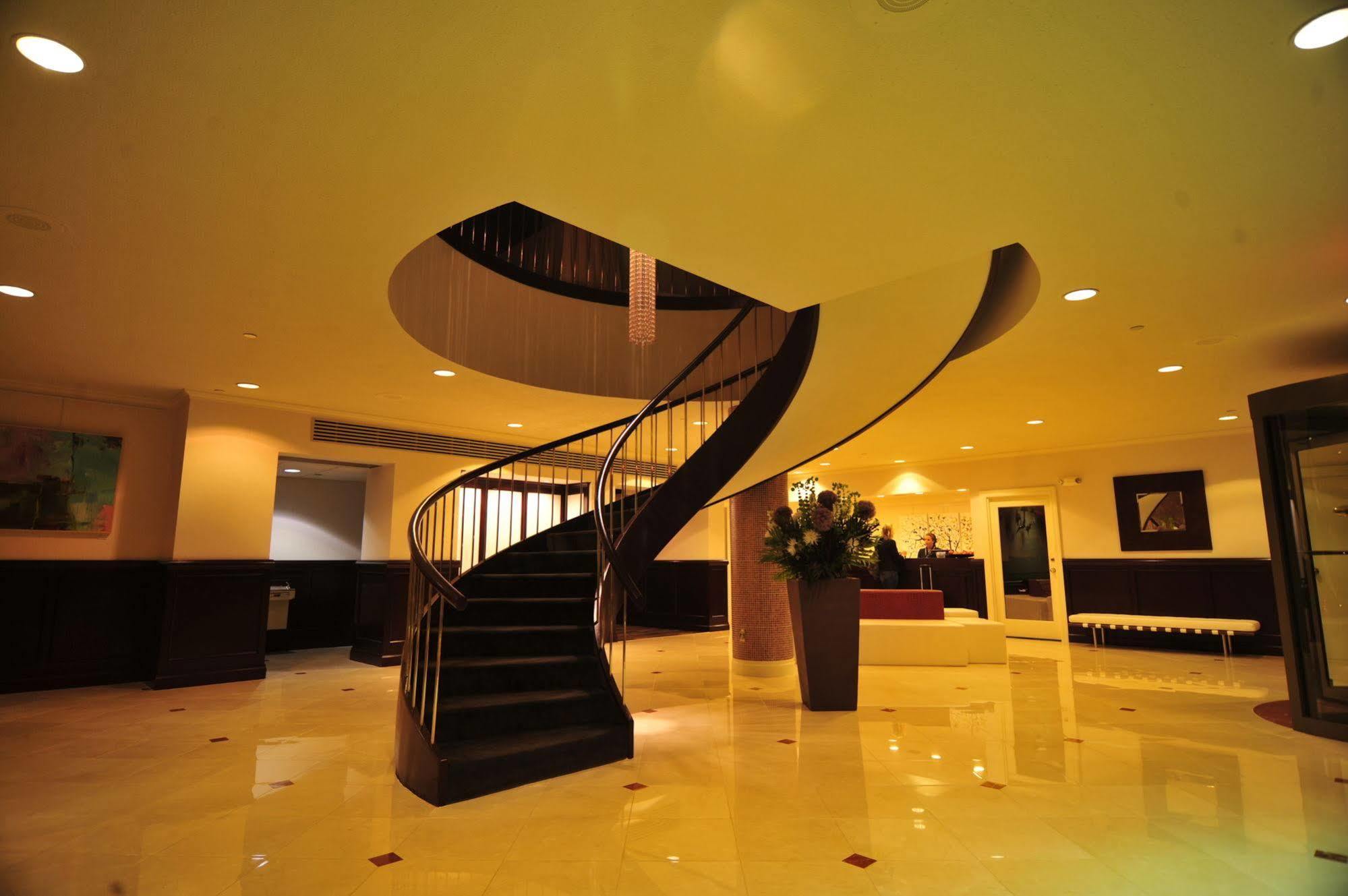 Oyster Point Hotel Red Bank Bagian luar foto